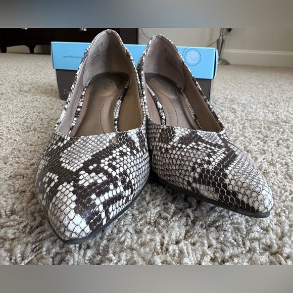 Life Stride Star Too pumps, Soft System, Animal Print, Size 9.5, EUC, with box - Picture 4 of 5
